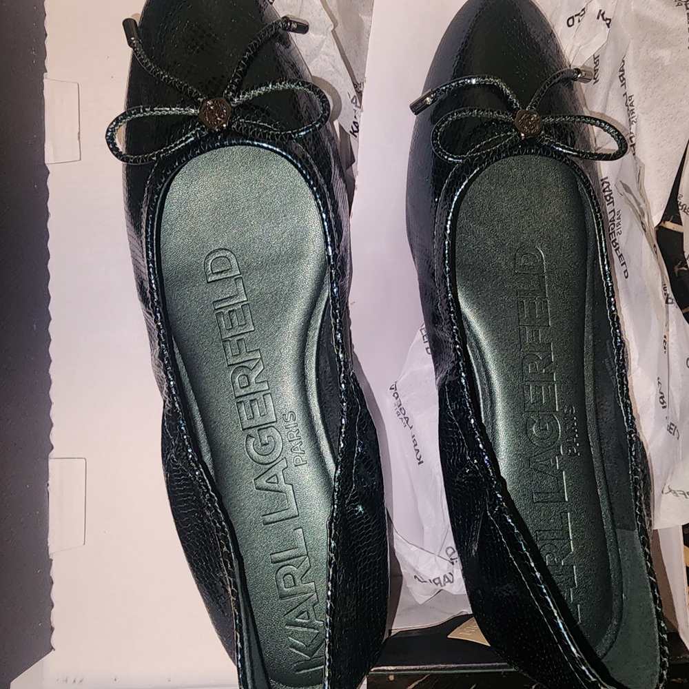 Karl Lagerfeld Velma Almond Toe Forest Green Ballet Flats - Picture 12 of 12